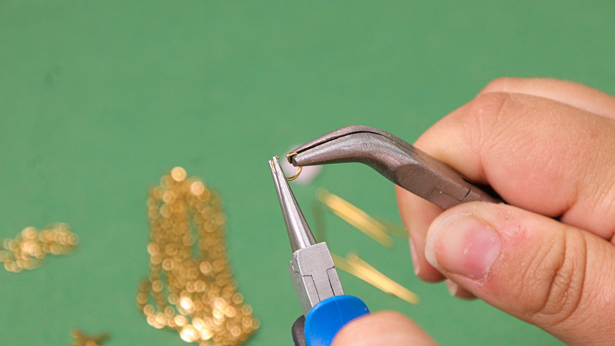 Tutorial facile, orecchini con gemme di quarzo non abbinate : Tappa 2