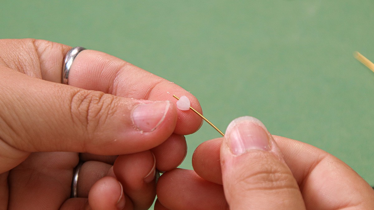 Tutorial facile, orecchini con gemme di quarzo non abbinate : Tappa 8