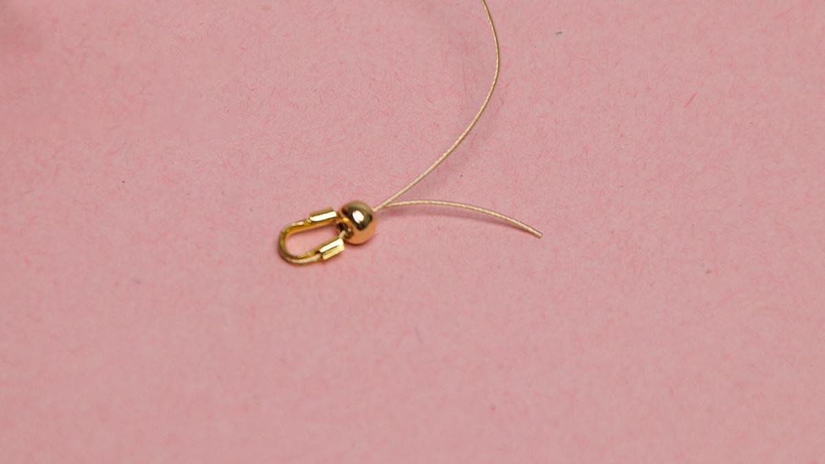 Collana natalizia con perline glitterate Polaris e rondelle di strass : Tappa 2 Collana natalizia con perline glitterate Polaris e rondelle di strass : Tappa 2