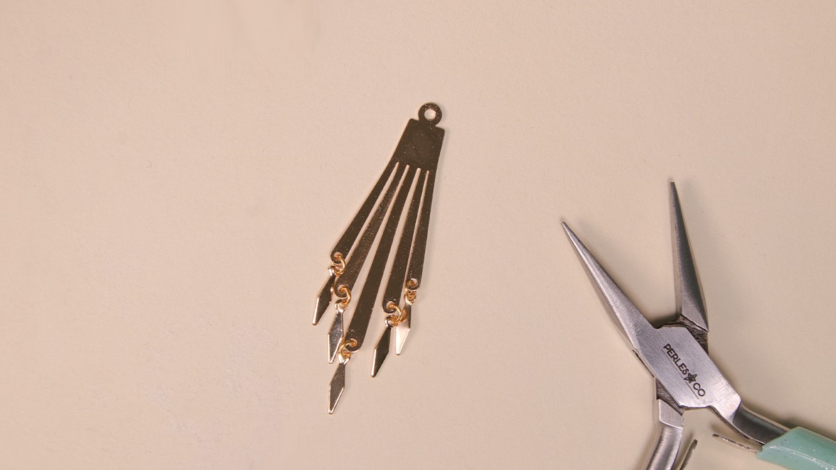 Orecchini d'oro con doppio pendente : Tappa 1