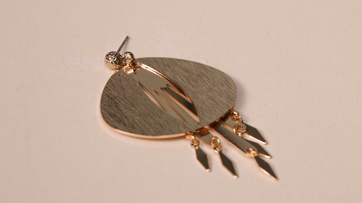 Orecchini d'oro con doppio pendente : Tappa 2