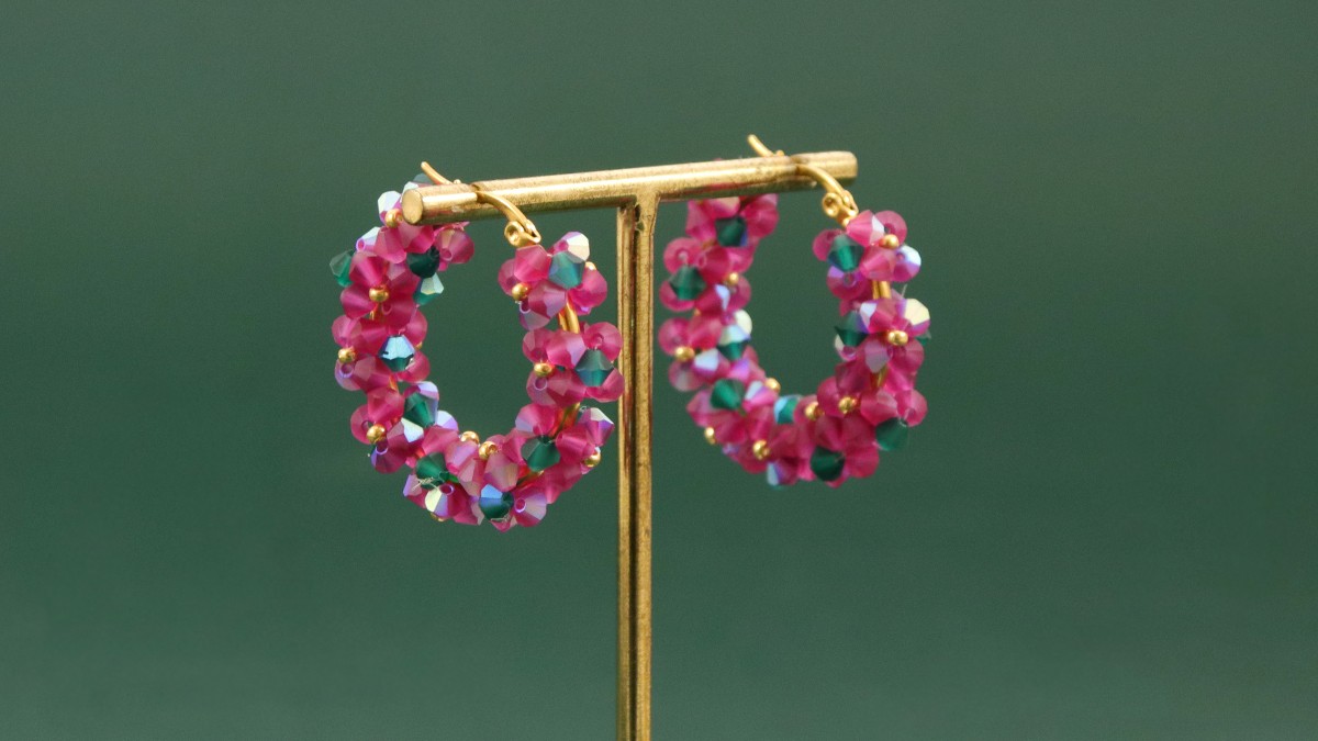 Creole floreali fai da te in biconi di perle