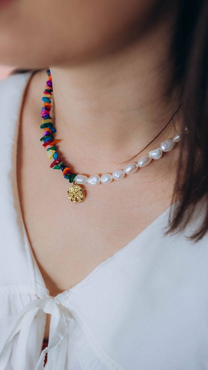 Schema Collana con perle d'acqua dolce e perline di conchiglia