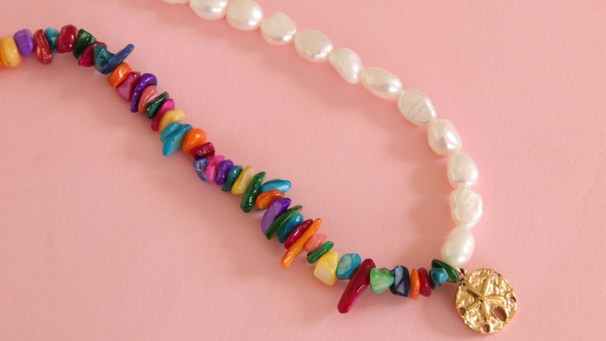 Collana con perle d'acqua dolce e perline di conchiglia : Tappa 9