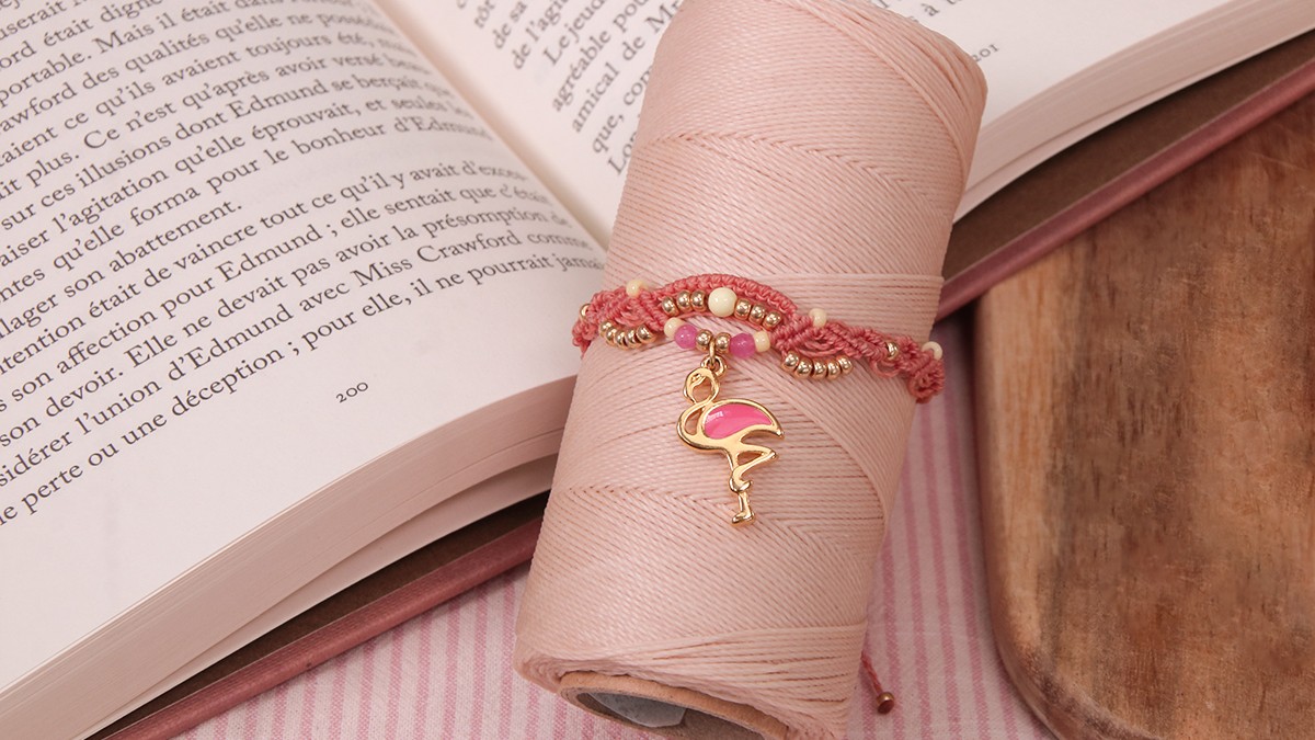 Schema Bracciale estivo in micro-macramè