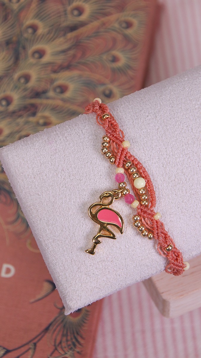 Bracciale estivo in micro-macramè