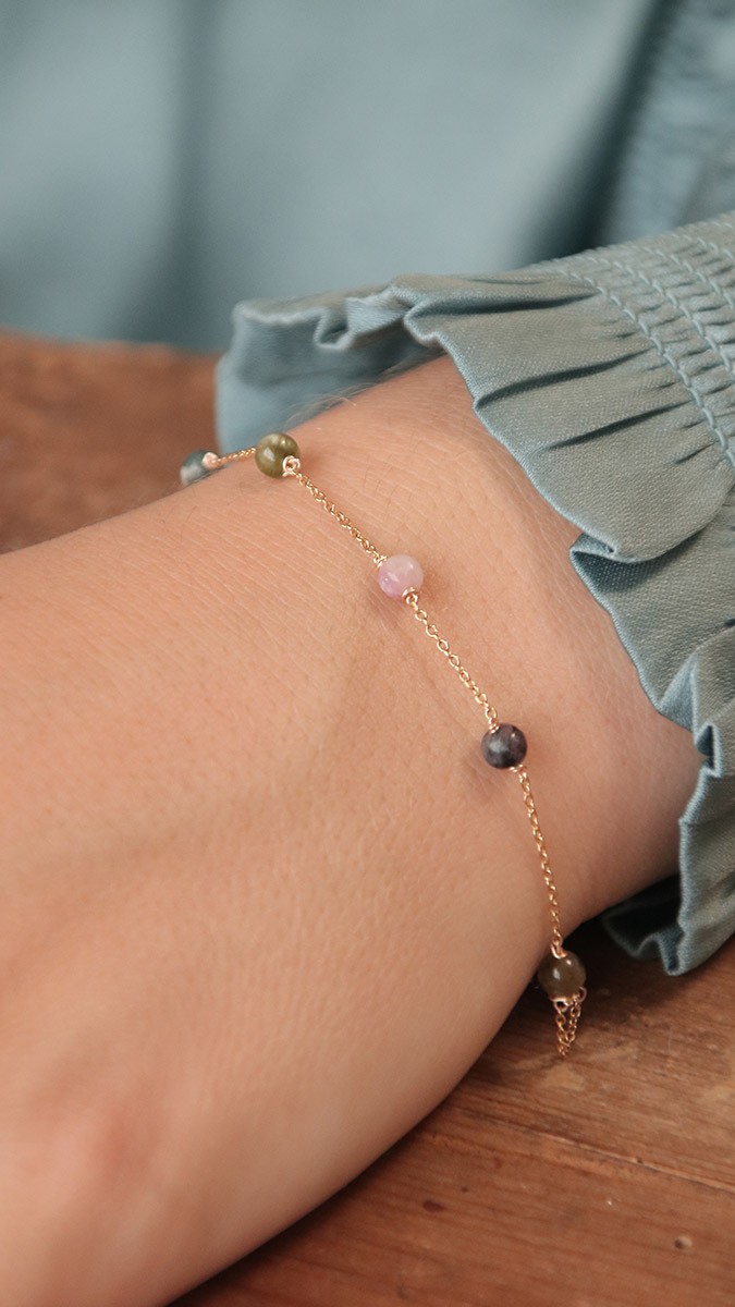 Schema Bracciale a catena fine con pietre naturali di tormalina