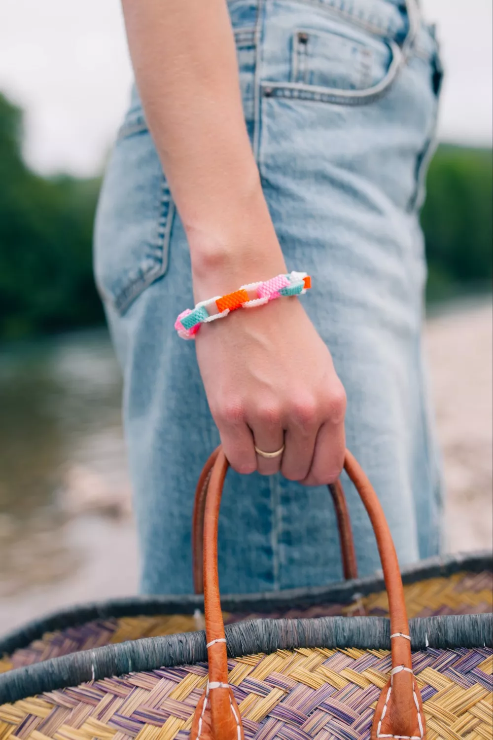 Bracciale a maglie colorate con perle Miyuki Delica 10/0