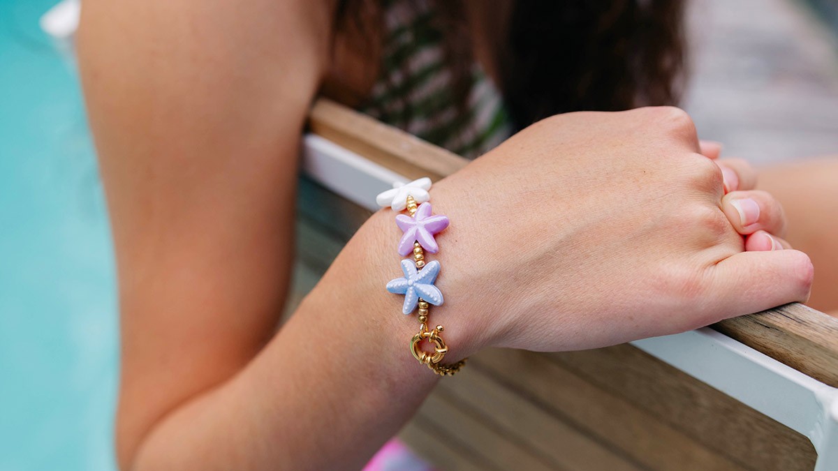 Collana Charms Ocean in acciaio inossidabile placcato oro : Tappa 5 Collana Charms Ocean in acciaio inossidabile placcato oro : Tappa 5