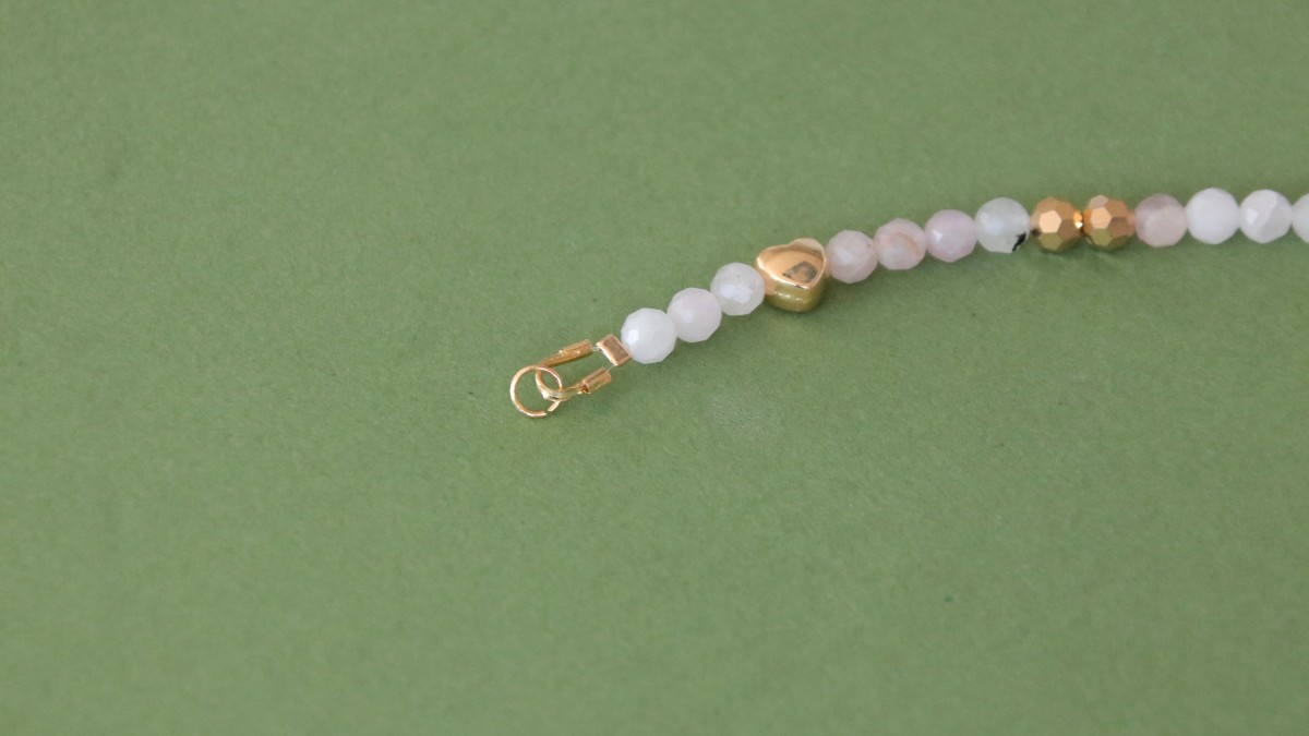 Bracciali in pietra naturale rosa pregiata : Tappa 4 Bracciali in pietra naturale rosa pregiata : Tappa 4