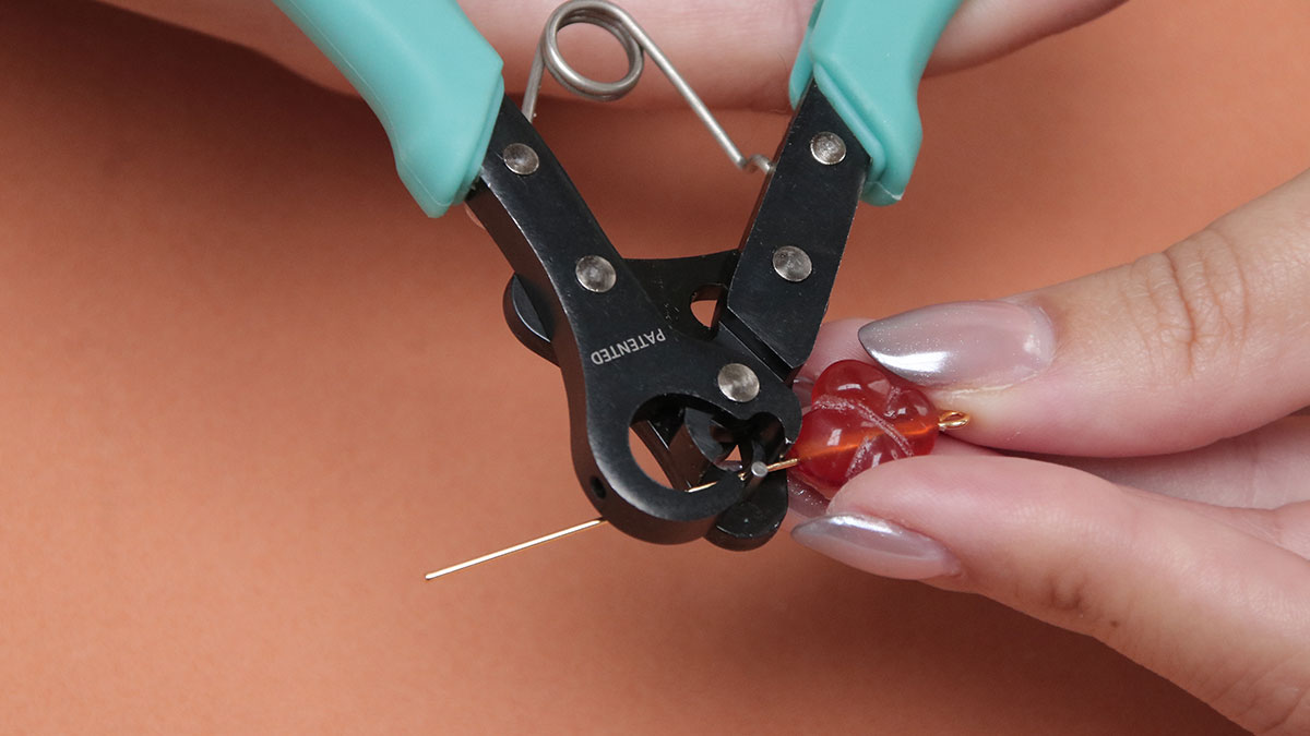 Orecchini pendenti con trifoglio in corniola : Tappa 1