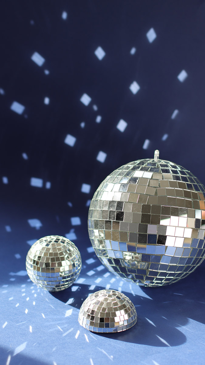 Schema Sfere fai da te con specchietti autoadesivi