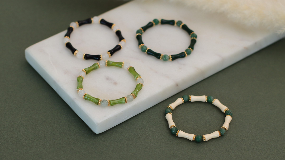 Braccialetti elastici con perline a tubo verdi : Tappa 2