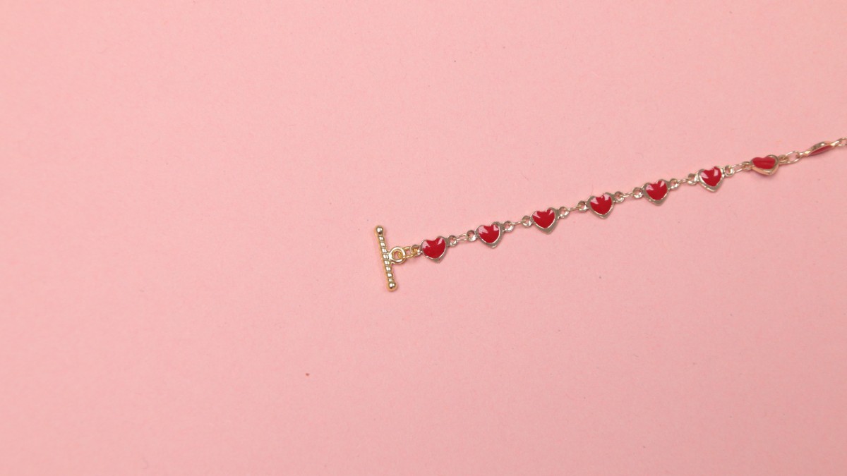 Braccialetto di cuori rossi molto facile da realizzare : Tappa 2 Braccialetto di cuori rossi molto facile da realizzare : Tappa 2