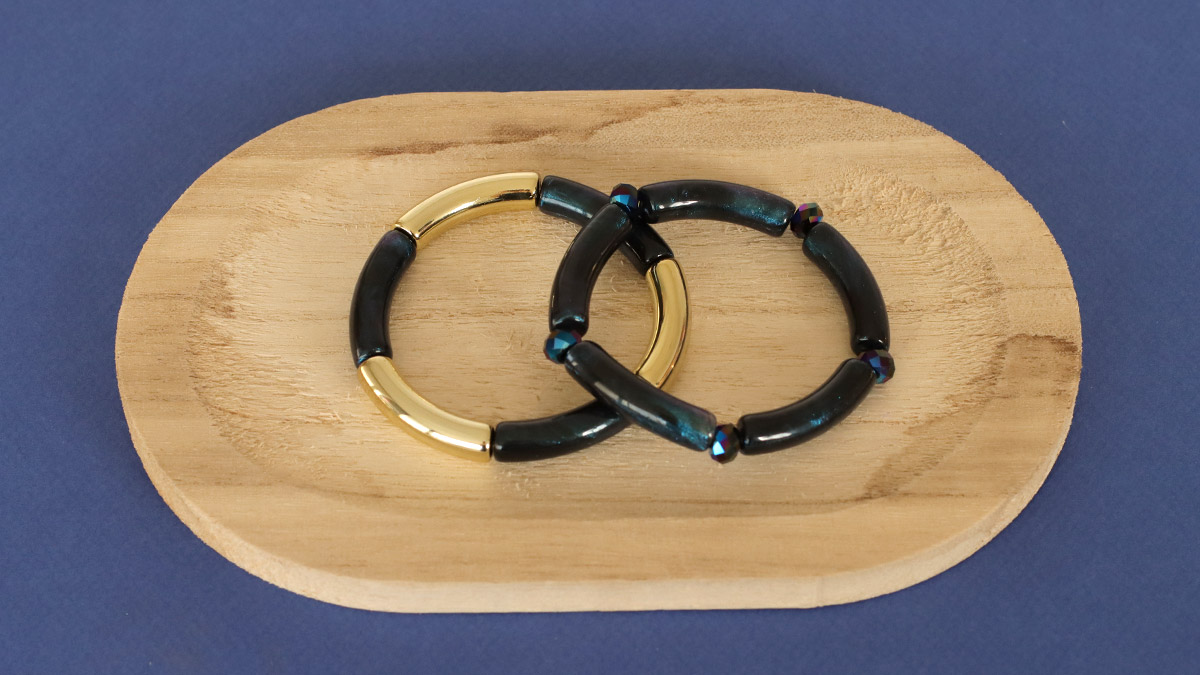 Tubi curvi di perle Bracciali blu notte, turchese e rosa : Tappa 4