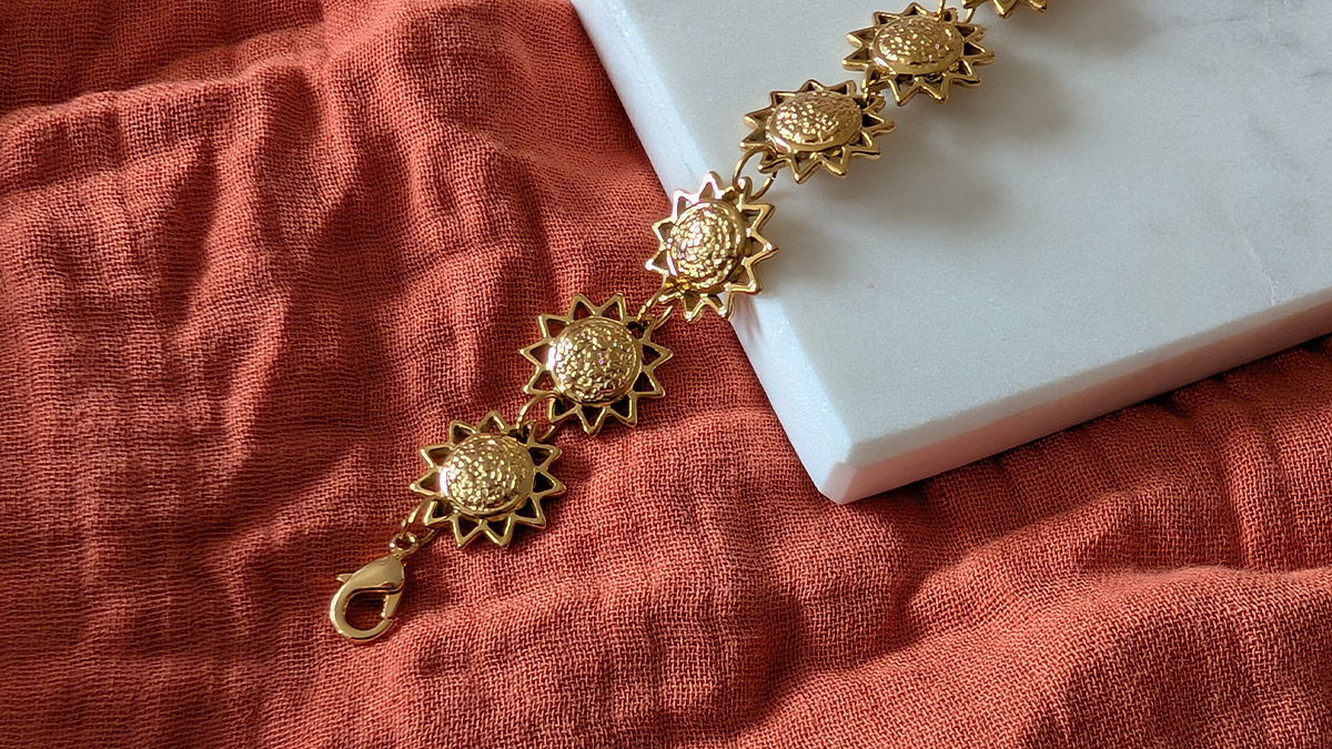 Schema Bracciale sole in acciaio inossidabile Dorato