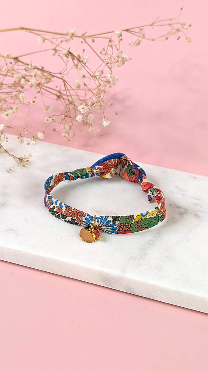 Bracciale liberty senza chiusura con nodi scorrevoli