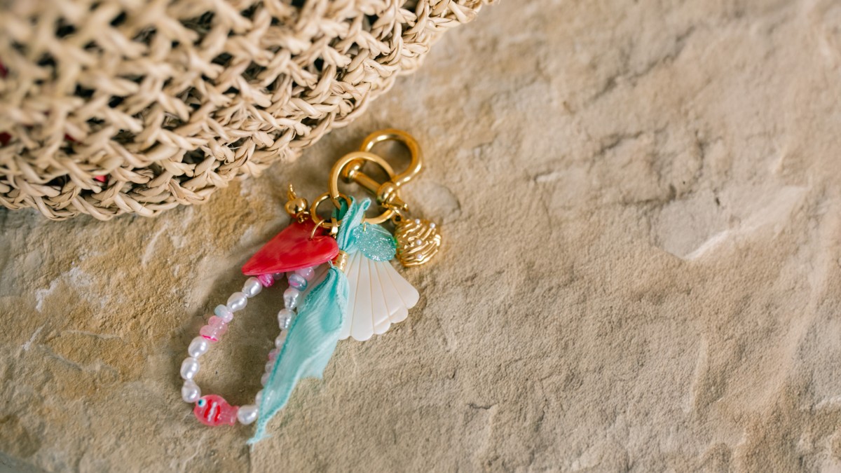 Schema Borsa estiva fai da te grigri con conchiglie