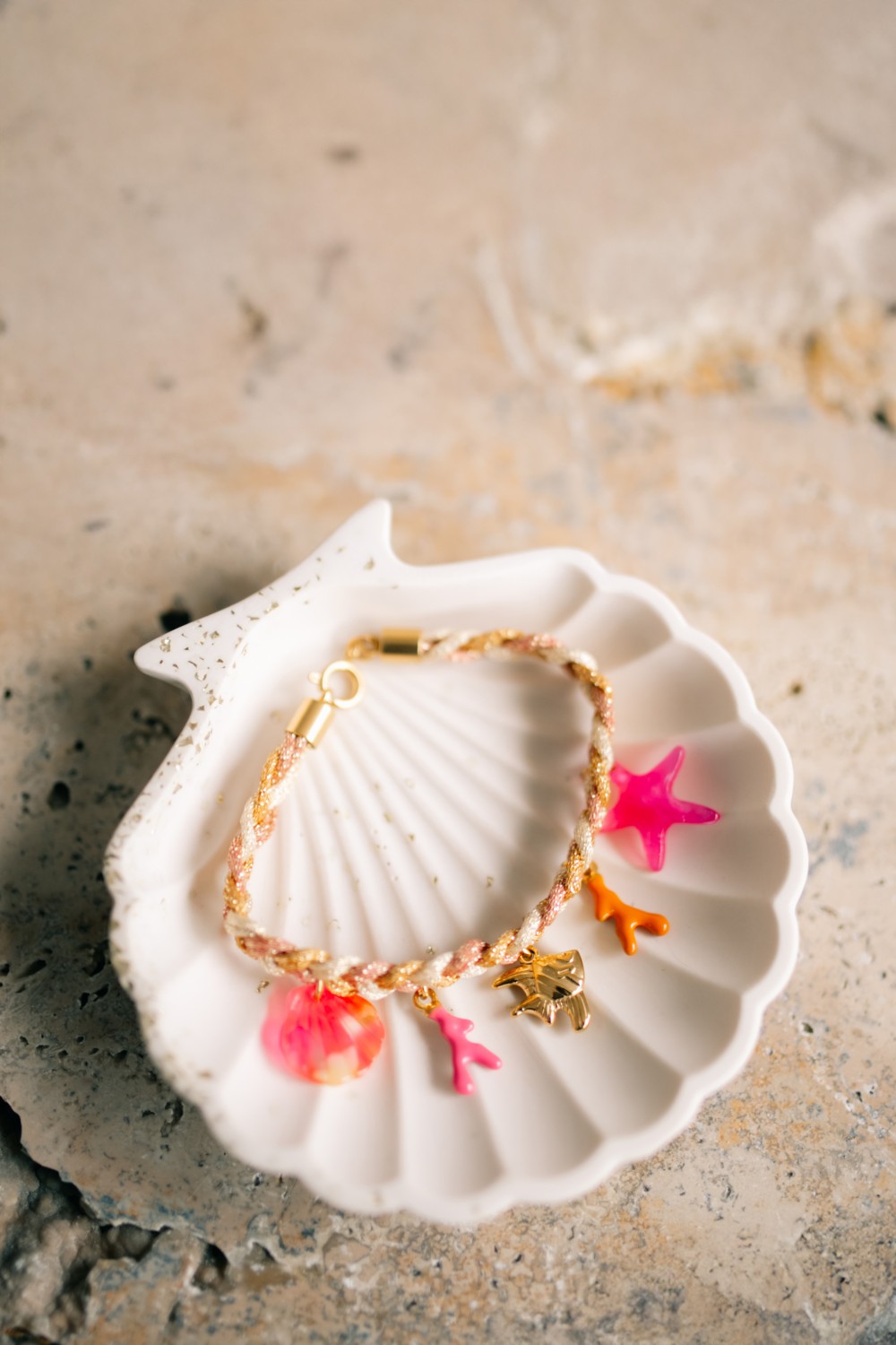 Schema Bracciale donna intrecciato con Ciondoli Schema Bracciale donna intrecciato con Ciondoli