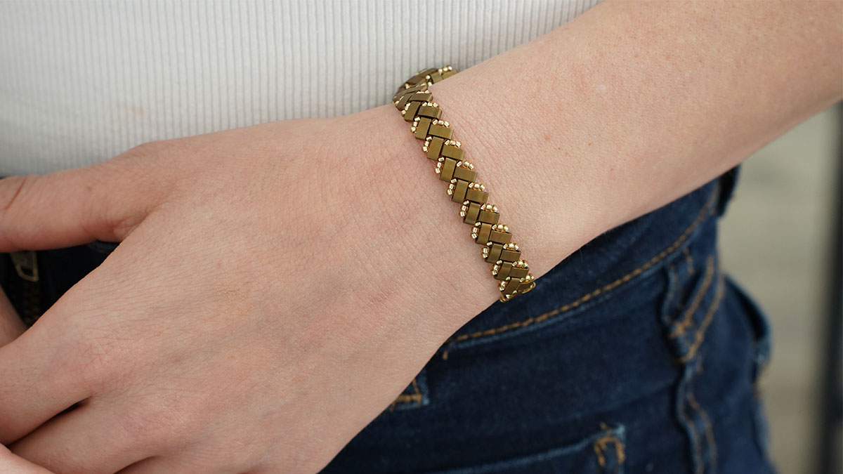 Schema 1 bracciale chevron con perle Miyuki Half Tila Schema 1 bracciale chevron con perle Miyuki Half Tila
