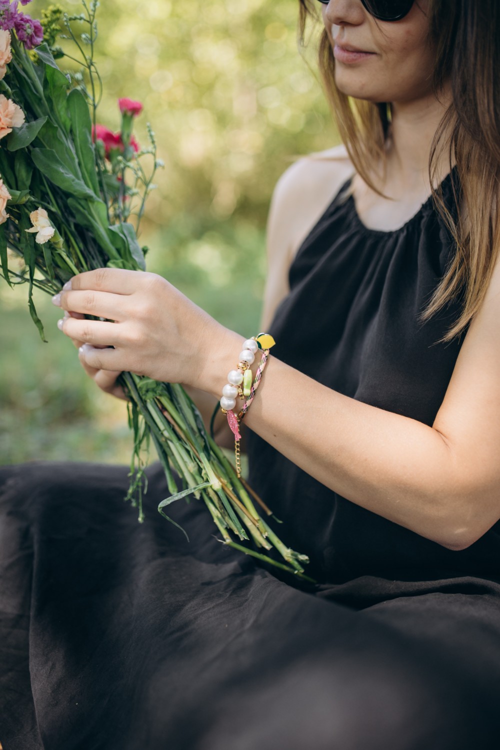 Schema Bracciale in paracord con ciondoli in acciaio inossidabile