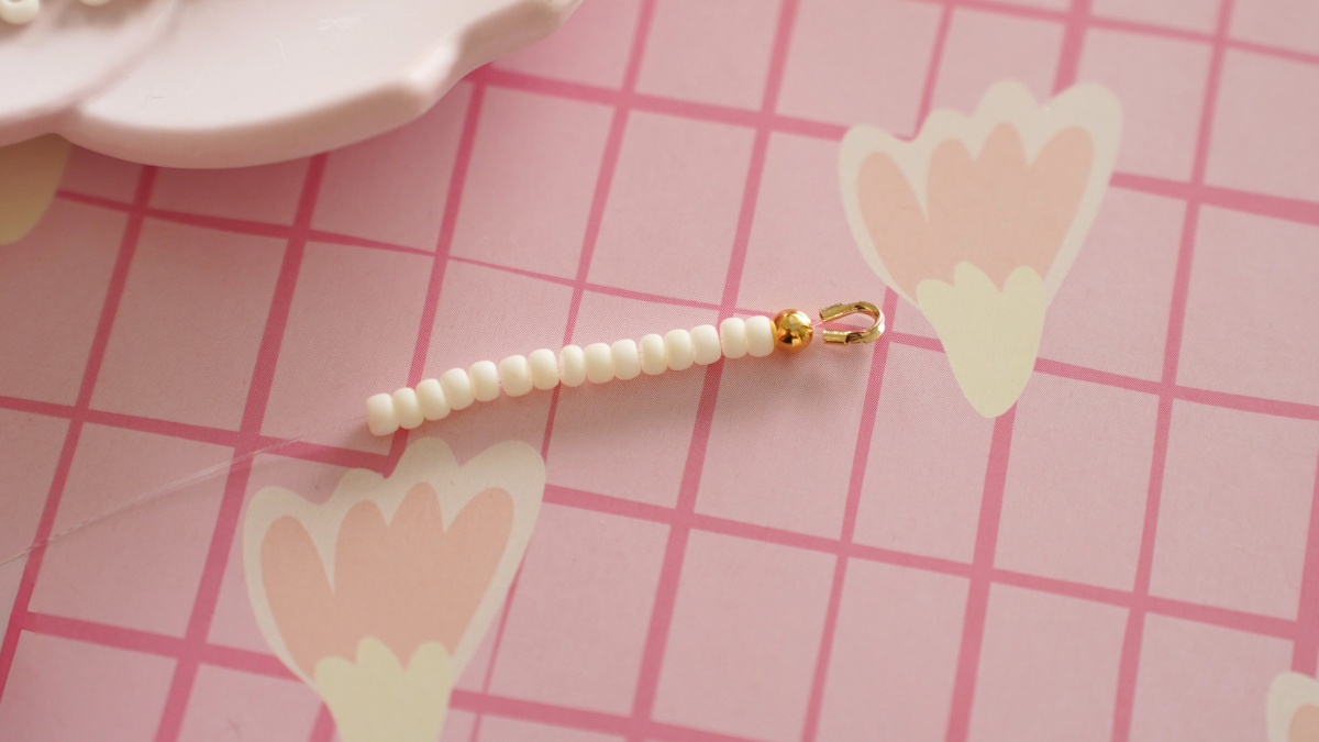 Collane impilabili fai da te con pietre semipreziose, perle Miyuki e cordoncino : Tappa 6 Collane impilabili fai da te con pietre semipreziose, perle Miyuki e cordoncino : Tappa 6