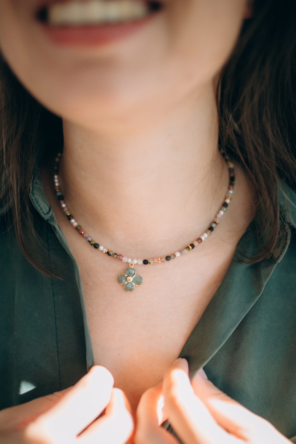 Schema Collana di perle di tormalina con ciondolo a fiore di avventurina