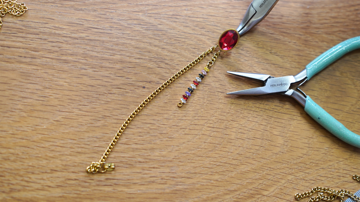 Orecchini e catene in cristallo puro : Tappa 2