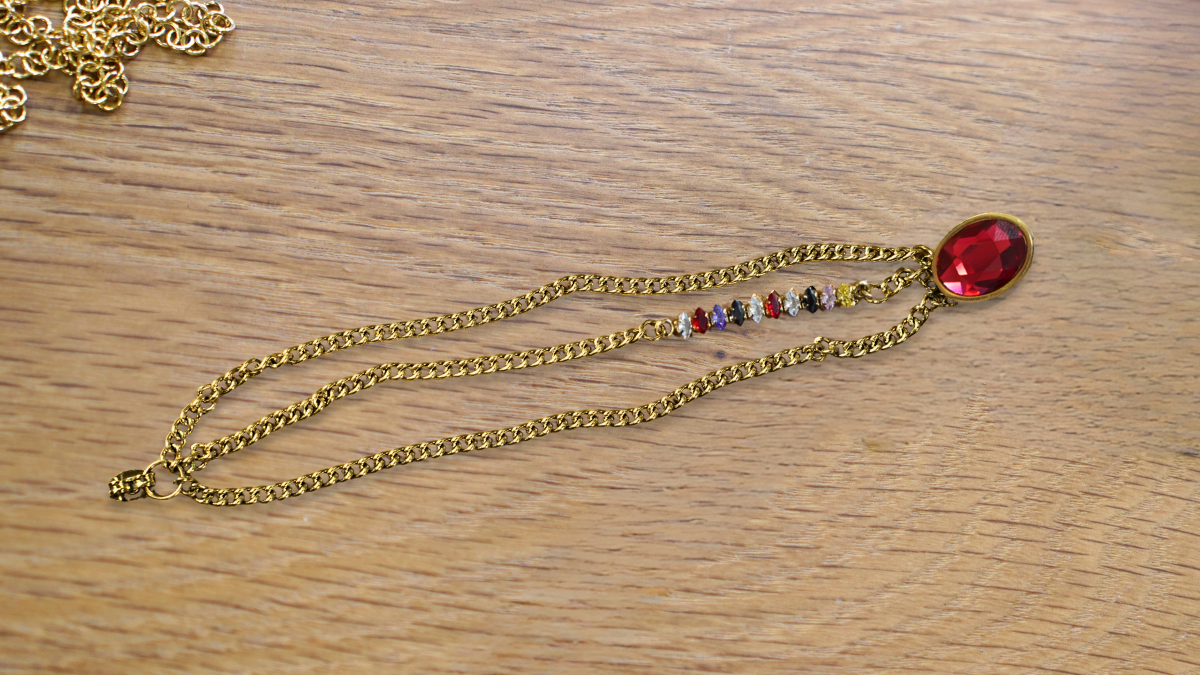 Orecchini e catene in cristallo puro : Tappa 3