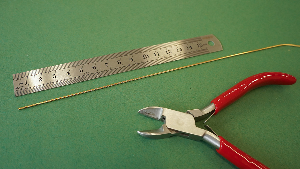 Orecchini con frangia a serpentina : Tappa 1