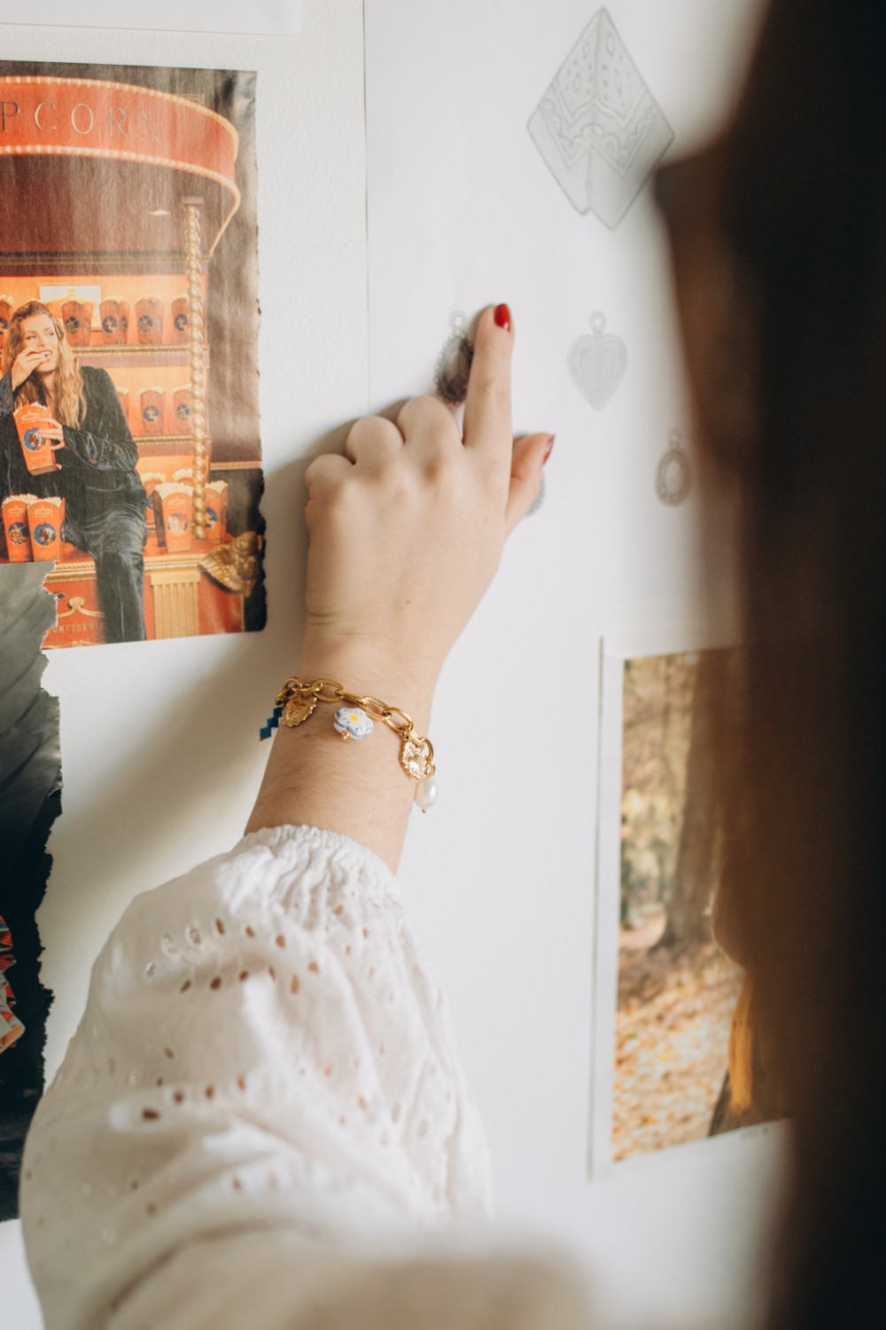 Braccialetto fai da te in acciaio inossidabile Dorato con perle blu e bianche