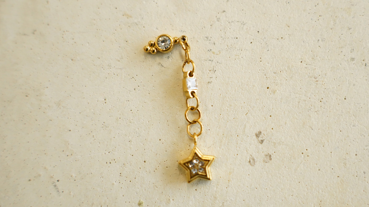 Orecchini pendenti con charms in acciaio inossidabile : Tappa 3