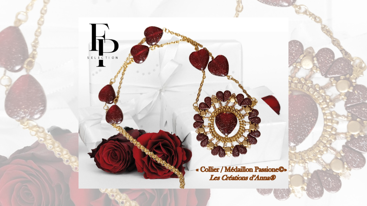 Collana con medaglione Passione
