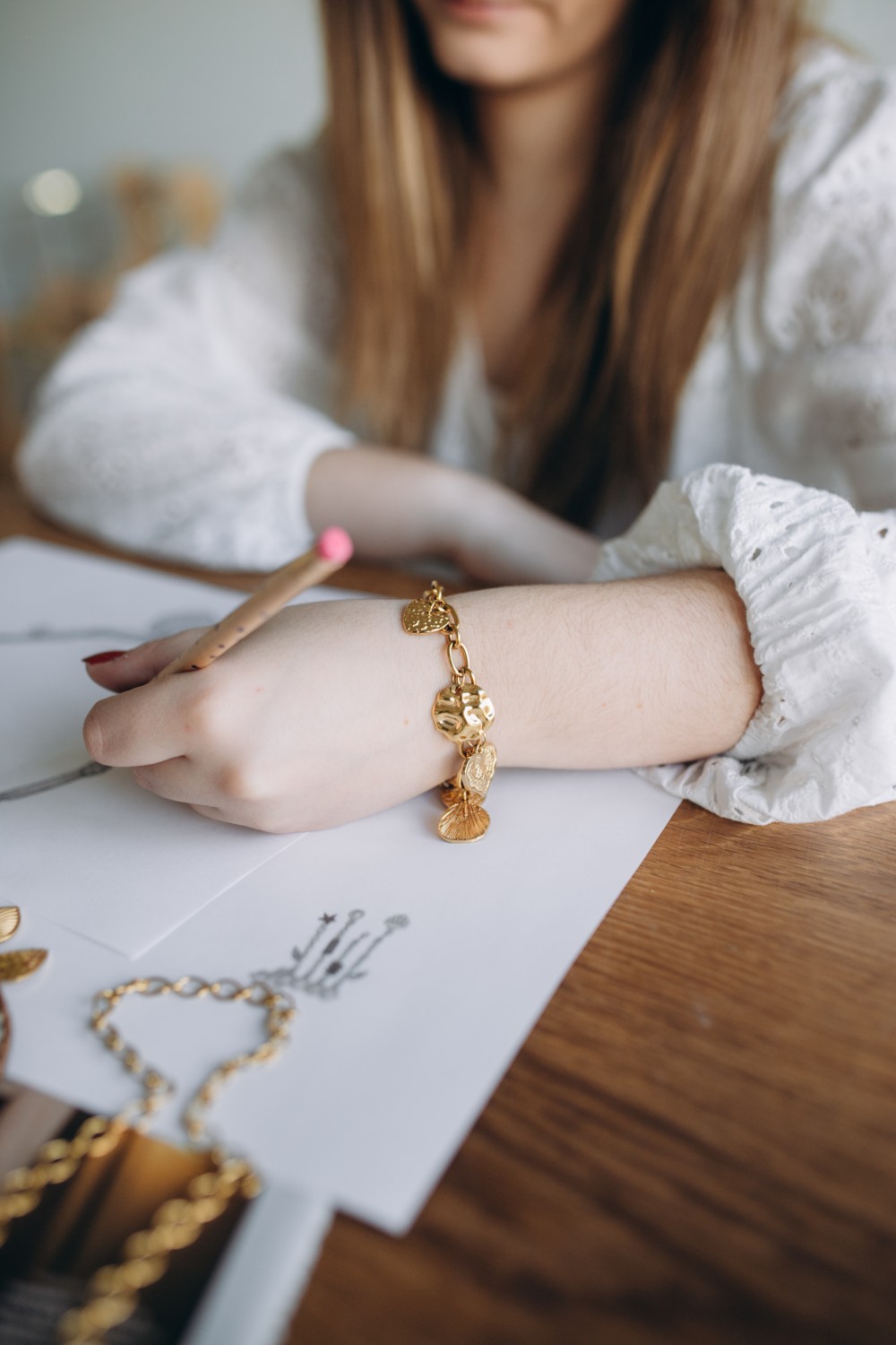 Bracciale con ciondoli Dorato