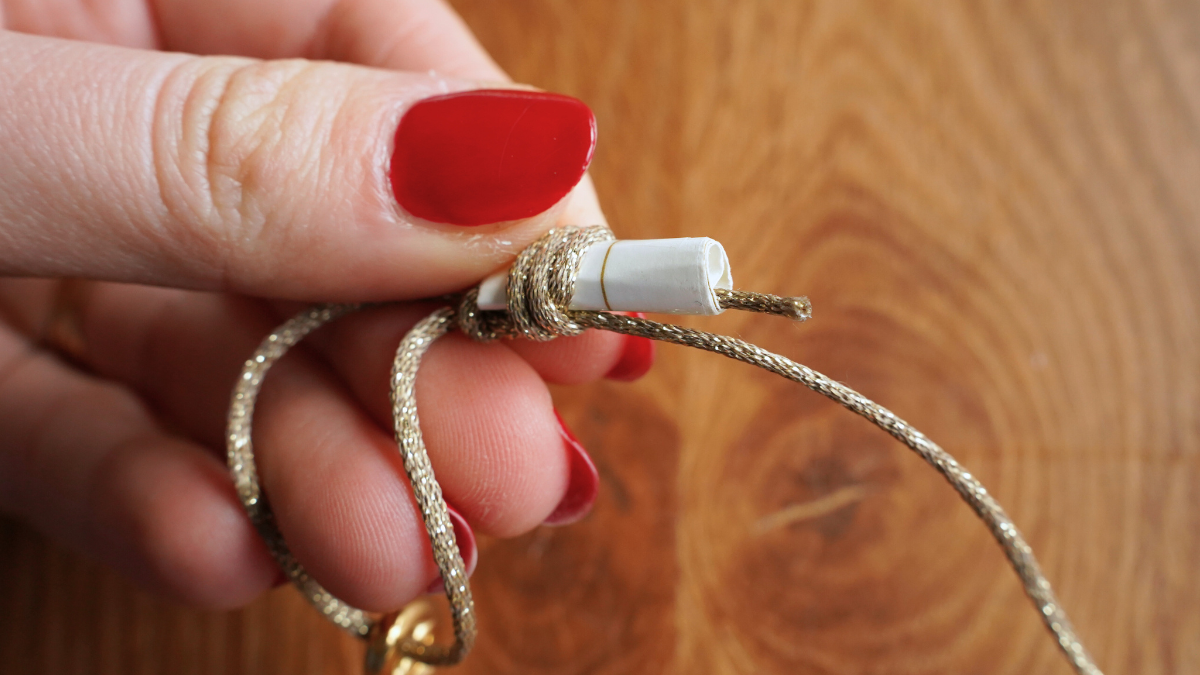 Duo di braccialetti in corda e rete navy : Tappa 5 Duo di braccialetti in corda e rete navy : Tappa 5