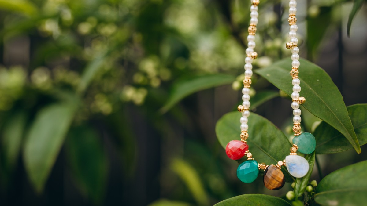 Schema Collana con pendente in pietra semipreziosa e Perla