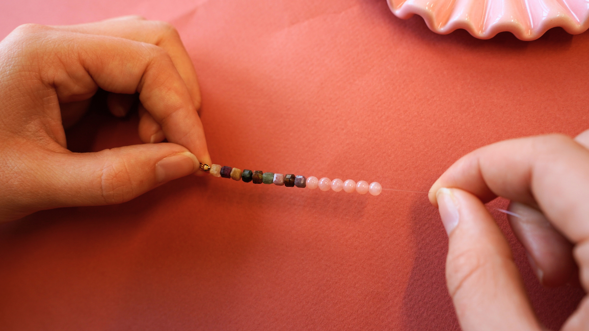 Orecchini pendenti con pietre preziose : Tappa 2