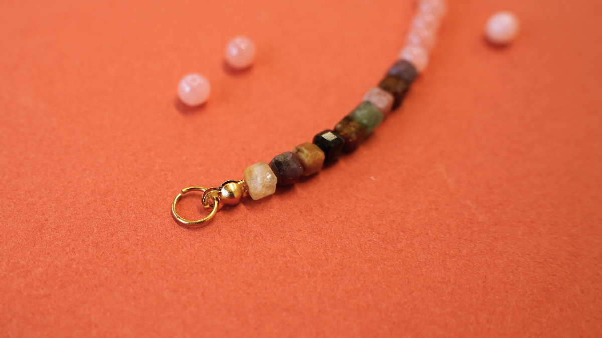 Orecchini pendenti con pietre preziose : Tappa 4