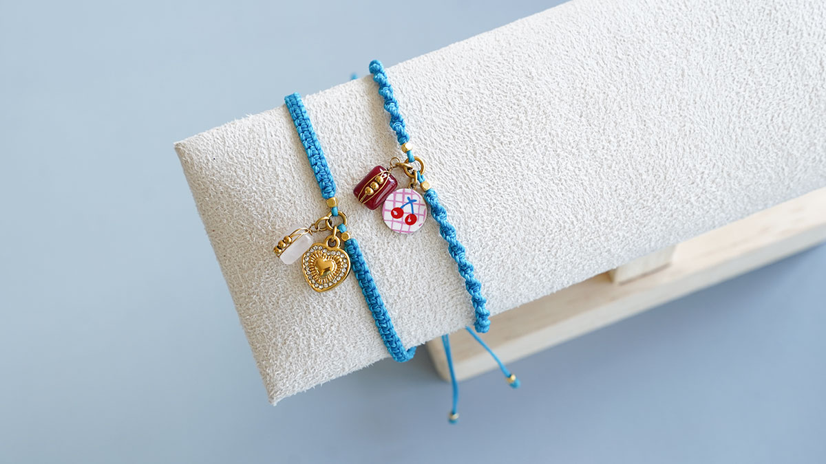 Schema Bracciale in micro macramè con nodo piatto e nodo a spirale