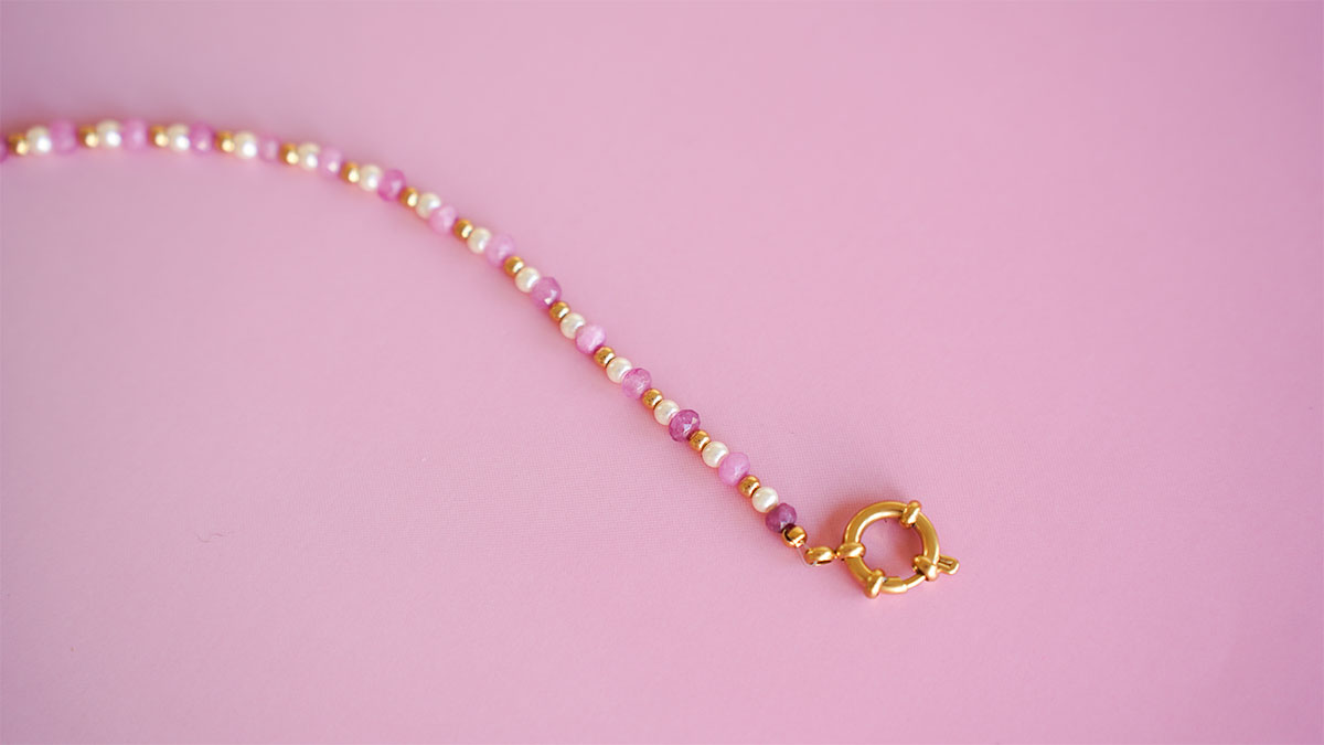 Assortimento di bracciali in pietra naturale : Tappa 2