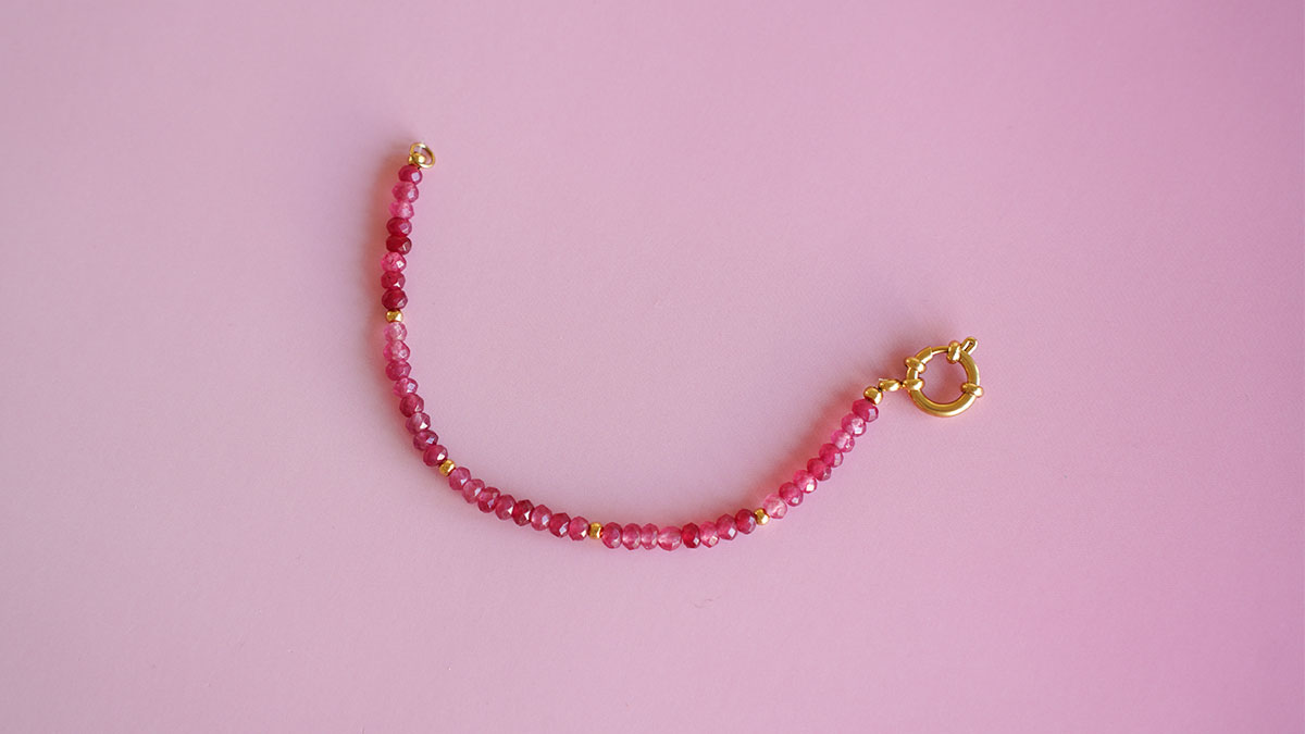 Assortimento di bracciali in pietra naturale : Tappa 4