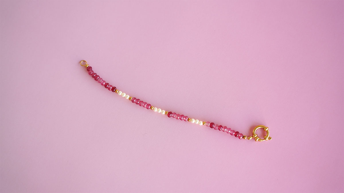 Assortimento di bracciali in pietra naturale : Tappa 5