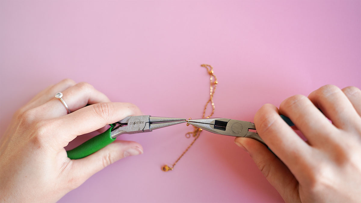 Assortimento di bracciali in pietra naturale : Tappa 8