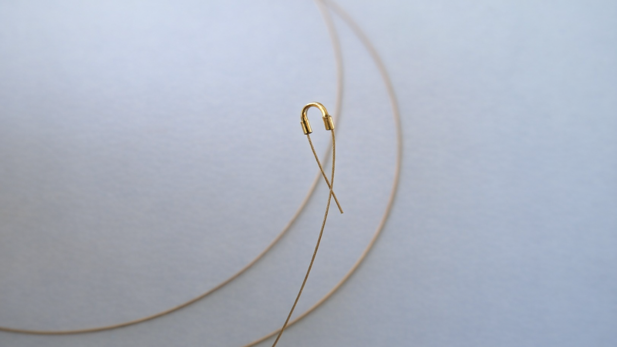 Collana di perle multicolori e ciondolo in acciaio inossidabile : Tappa 1 Collana di perle multicolori e ciondolo in acciaio inossidabile : Tappa 1