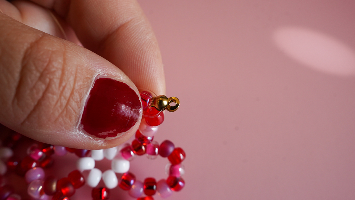 Collana di perline Miyuki 6/0 con intreccio di fiori : Tappa 11 Collana di perline Miyuki 6/0 con intreccio di fiori : Tappa 11