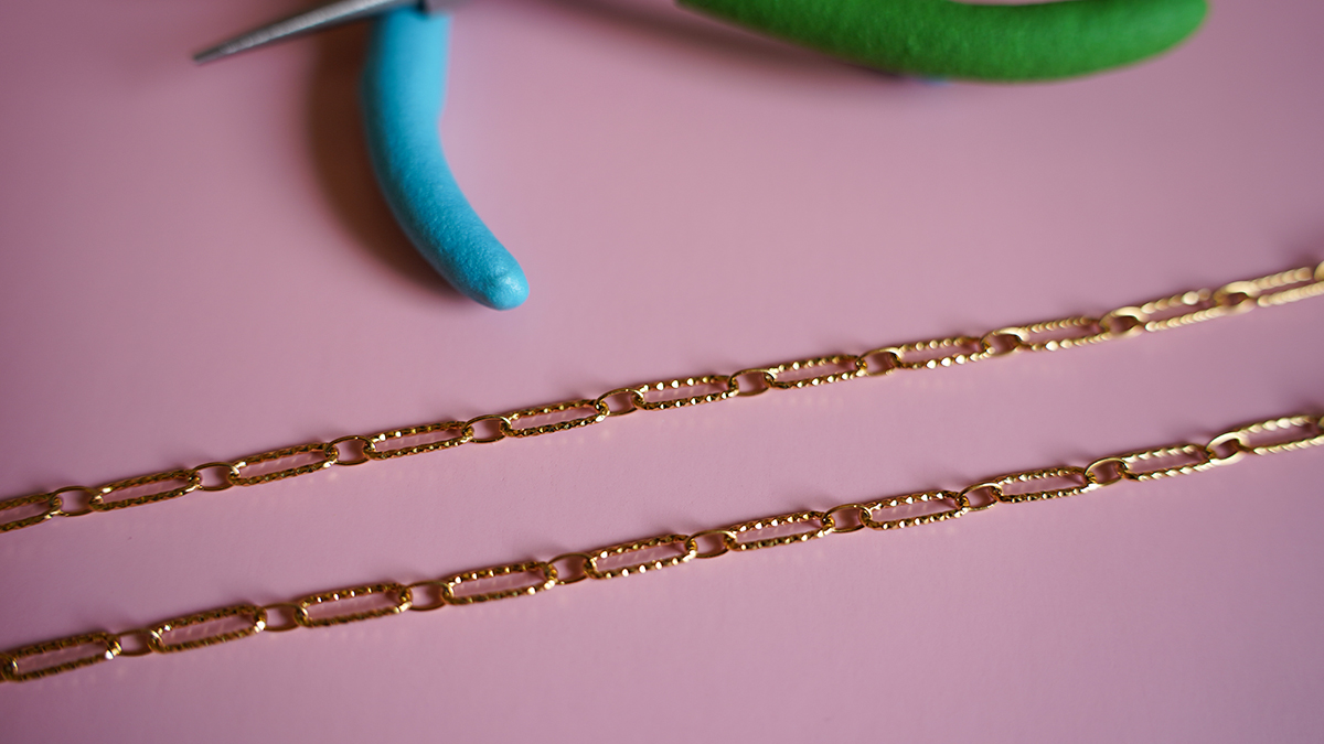 Collana a doppia catena con perle di trifoglio in pietra naturale : Tappa 1 Collana a doppia catena con perle di trifoglio in pietra naturale : Tappa 1