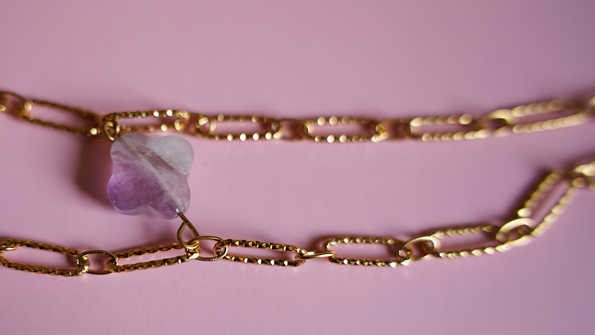 Collana a doppia catena con perle di trifoglio in pietra naturale : Tappa 3 Collana a doppia catena con perle di trifoglio in pietra naturale : Tappa 3