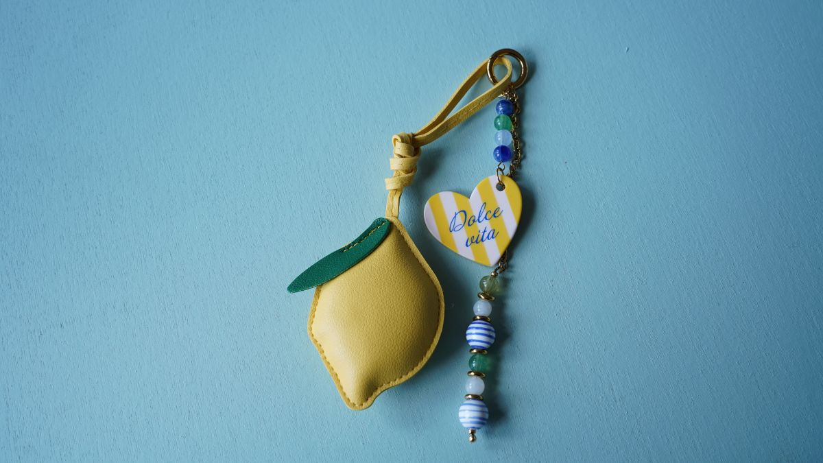 DIY: gioielli da borsa al limone per l'estate : Tappa 8 DIY: gioielli da borsa al limone per l'estate : Tappa 8