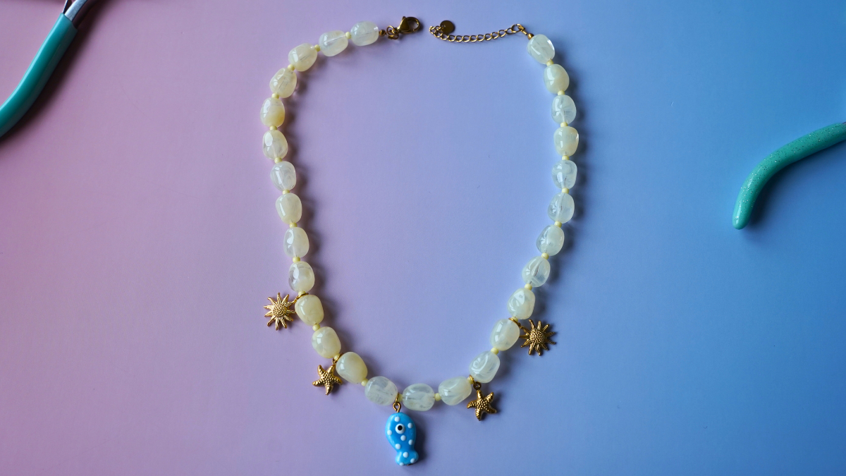 Collana con ciondolo personalizzabile : Tappa 6 Collana con ciondolo personalizzabile : Tappa 6