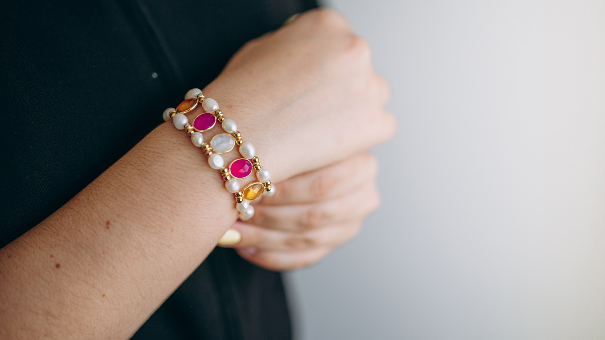 Schema Bracciale a doppio giro con pietre naturali e perle d'acqua dolce Schema Bracciale a doppio giro con pietre naturali e perle d'acqua dolce